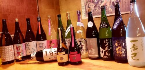 厳選された日本酒の数々は料理の相性と抜群！！