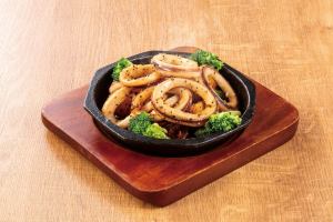 Fried squid with black pepper