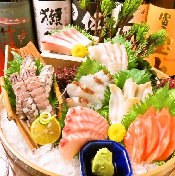 [No. 1 in popularity] Try this first♪ The sashimi platter made from fresh fish purchased directly from the fishmonger every morning is a must-try!