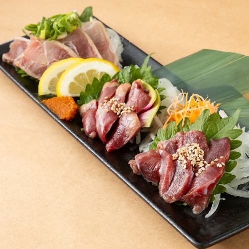 Assortment of 3 types of chicken sashimi (tataki, heart, and zuri)