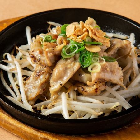 Stir-fried Chicken Skirt Steak with Garlic