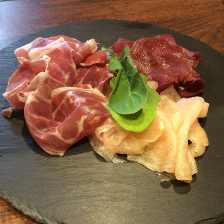 Today's dry-cured ham and salami platter 3 kinds