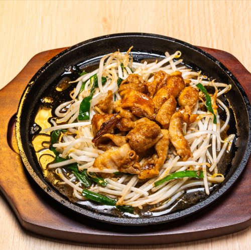 ホルモン鉄板焼き