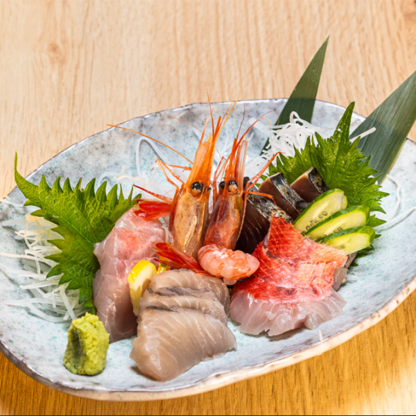 【旬の食材を使用◆】お造り各種