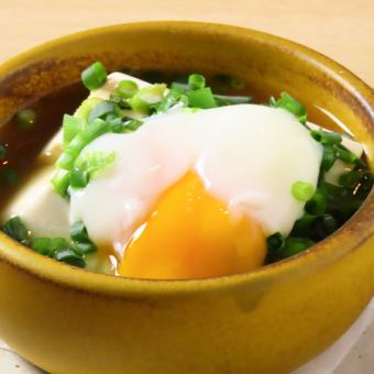 温泉豆腐（温玉のせ）