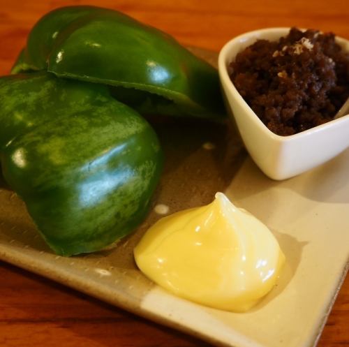 和牛ソボロのパリパリピーマン