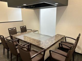 [Semi-private room/Teppan] Please use it for various occasions such as small banquets and family gatherings.