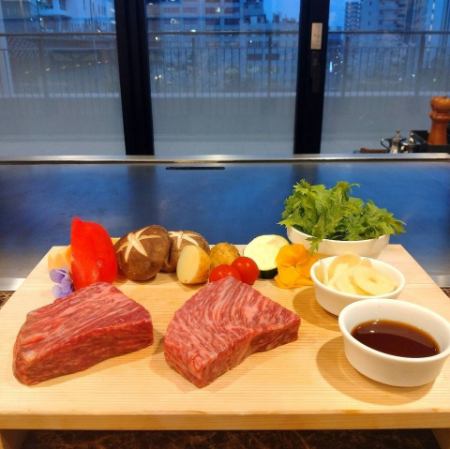 シェフが目の前で繰り広げる鉄板焼きパフォーマンス　優雅なひと時を
