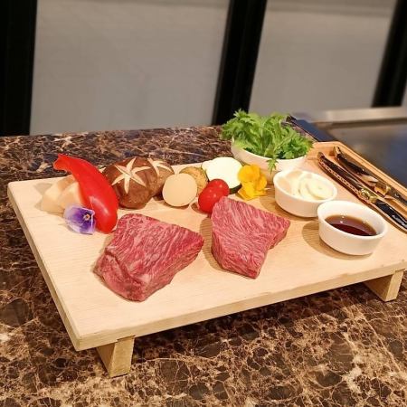 特選の黒毛和牛を贅沢に堪能できます。