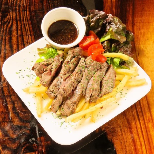 [Must-see for those who want to eat a lot! Original menu for all five senses] The Premium Steak!