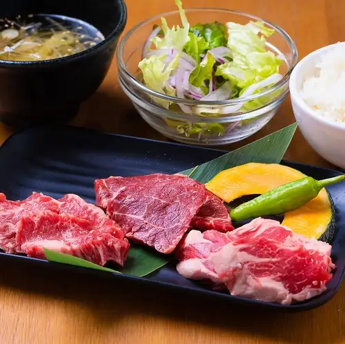 厳選3種　焼肉定食