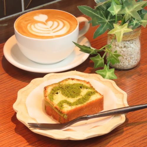 ゆったりと過ごす夜カフェ