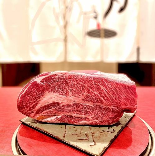 仕入れにこだわった本格黒毛和牛使用！