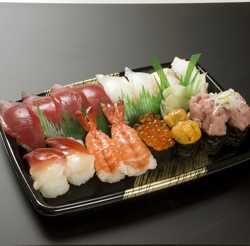 You can enjoy authentic sushi at home by taking out ♪