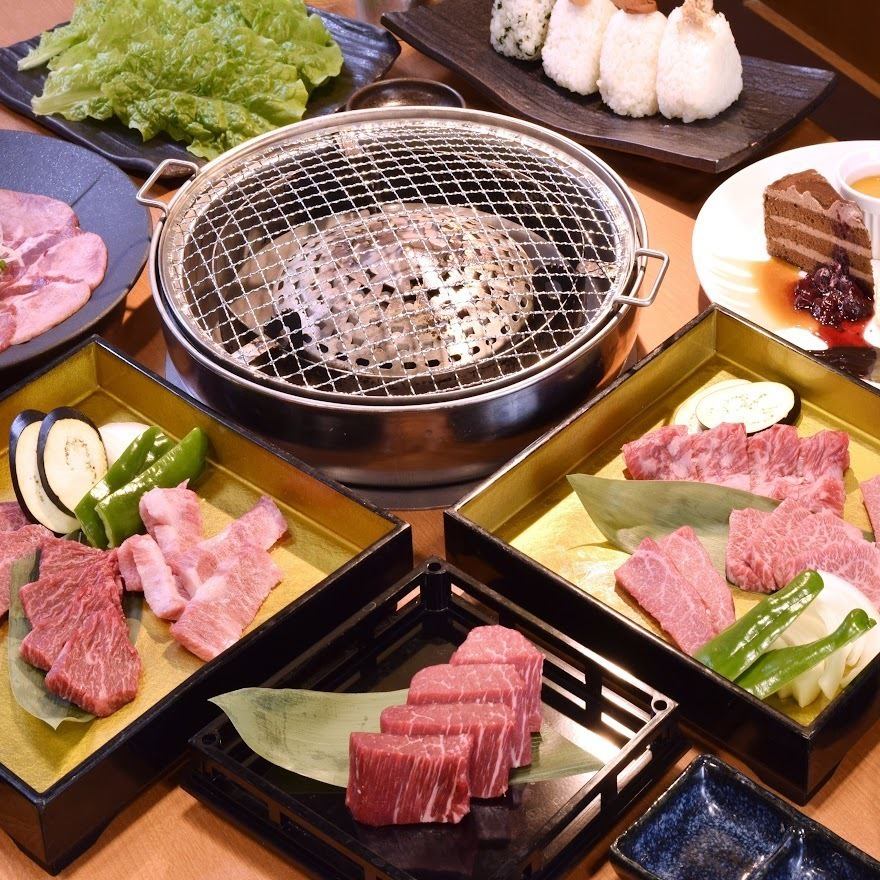 Enjoy luxurious yakiniku with a wide variety of carefully selected meat ◎