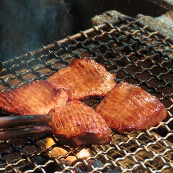 ロースト牛たんに牛たん焼きに！牛たん尽くしのコース