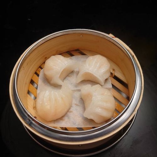 Steamed shrimp dumplings 4 pieces