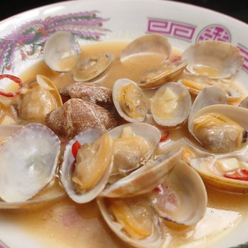 Fried clams with Shaoxing wine