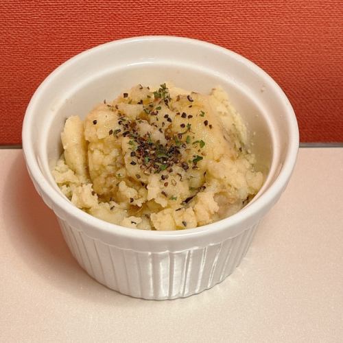 アンチョビビネガーソース仕立てのポテトサラダ