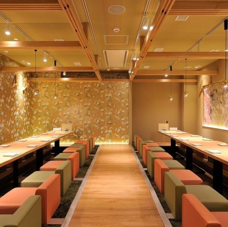 차분한 공간에서 소중한 시간을 천천히 보내십시오.동료 내의 회식이나 접대 등 장면에 맞추어 자리를 준비합니다.연회 등에 추천 코스도 있습니다.희망하시는 좌석이 있으면 예약시에 상담해 주십시오.※ 사진은 이미지입니다.