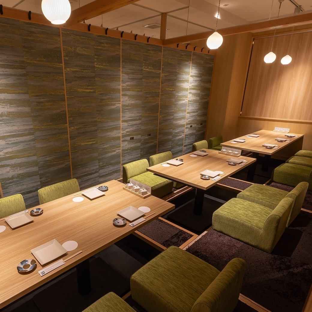 会社宴会や同窓会にも◎大型宴会が可能な個室をご完備してます！