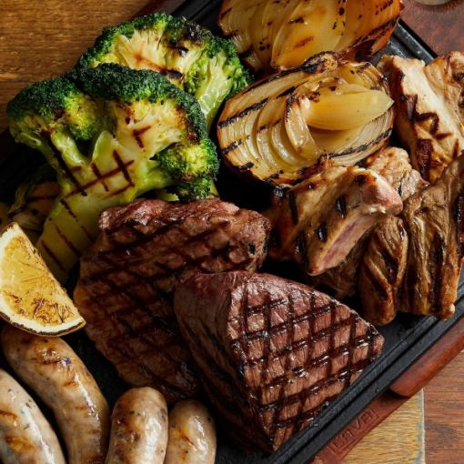 【8月限定套餐】肉類料理豐富！牛排吧套餐