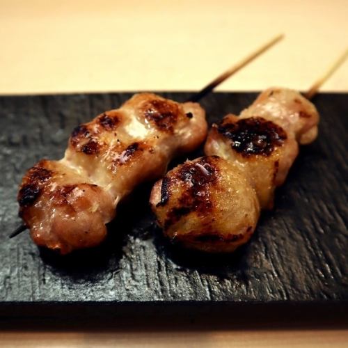 Momo skewers (with sauce or salt)