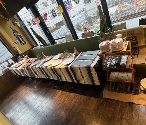 我们也可以接受有关半私人包间和整个餐厅的咨询。