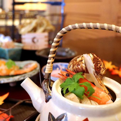 [Dining ENT Dinner] Autumn flavors and Matsutake mushroom earthenware pot set meal