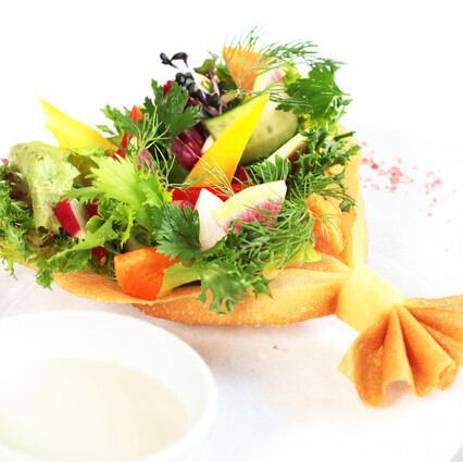 ● Bouquet salad of seasonal vegetables