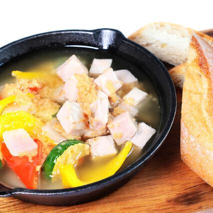 ● Pork belly and paprika ginger ajillo