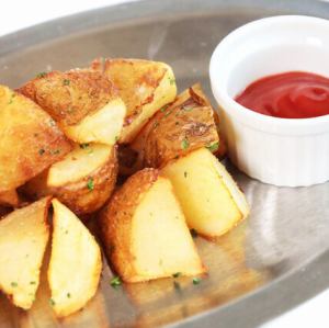 ● 皮付きポテトフライ
