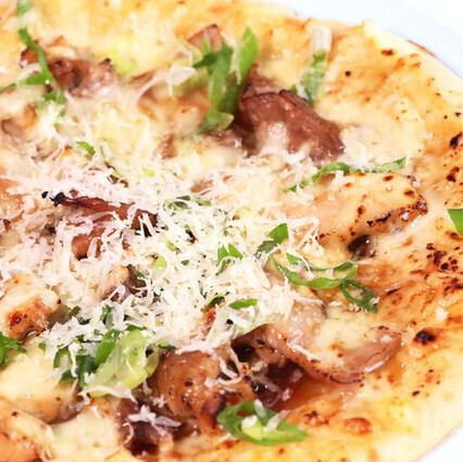 ● 3 kinds of teriyaki meat pizza