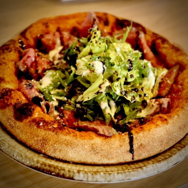 [7 types of pizza including Margherita] Made with nutritious whole wheat dough, baked fresh to order!