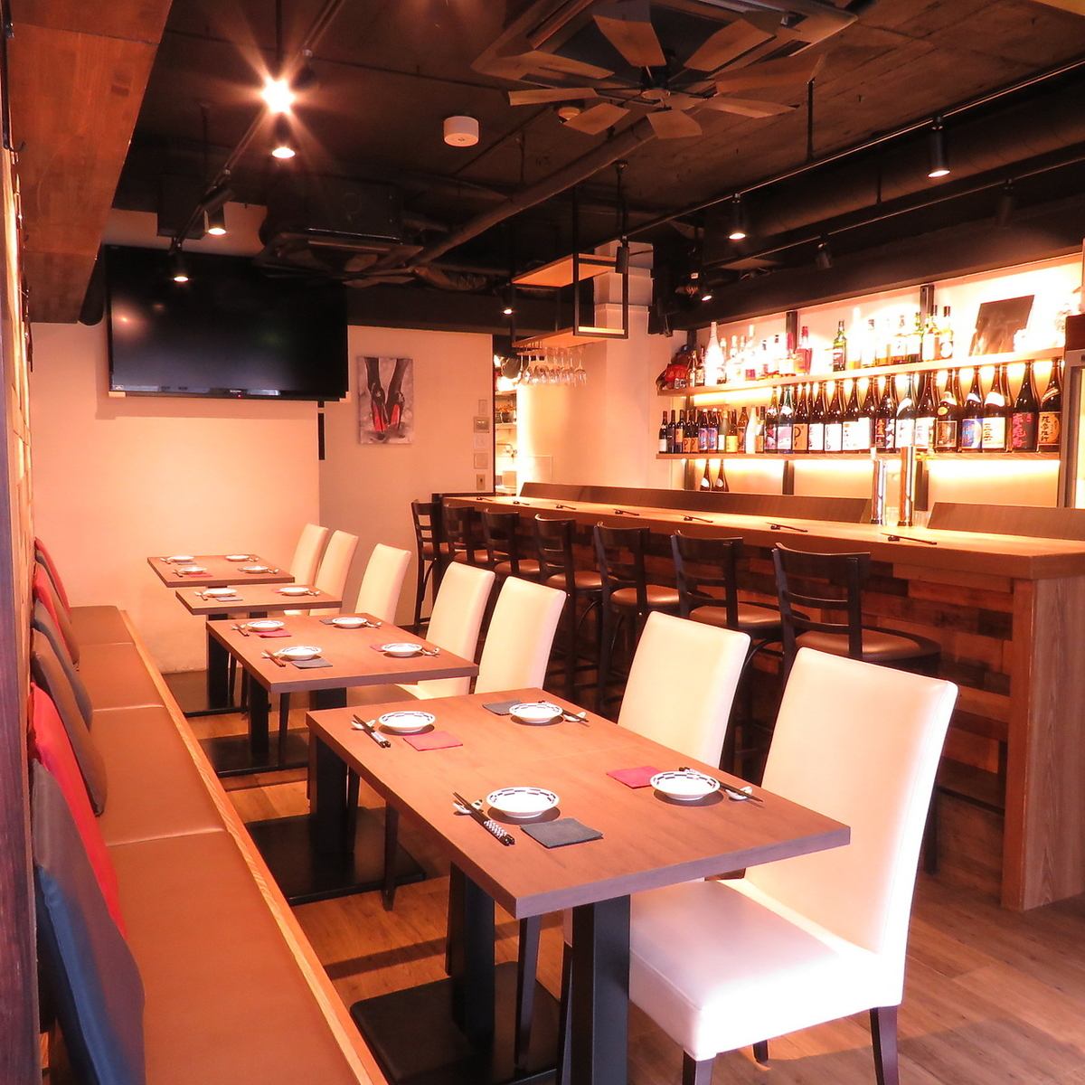 Akasaka adult hideout tavern where you can enjoy carefully selected ingredients such as horse sashimi and heat beef from Kagoshima directly!