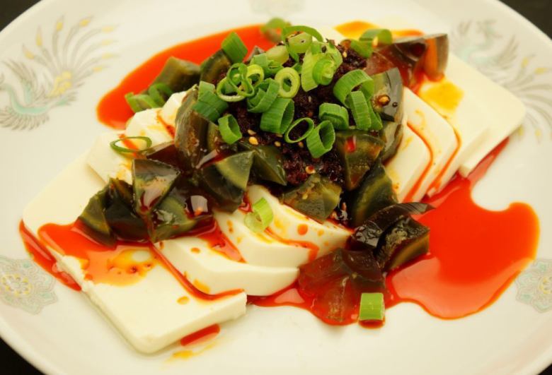 ピータンと豆腐の冷菜