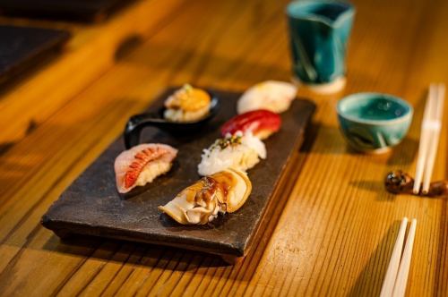 ランチ営業開始しました。ご予約受付ております。