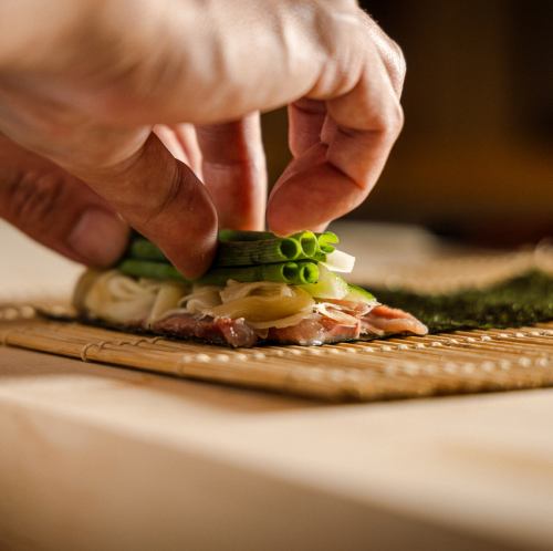 職人が握る絶品「細巻き」