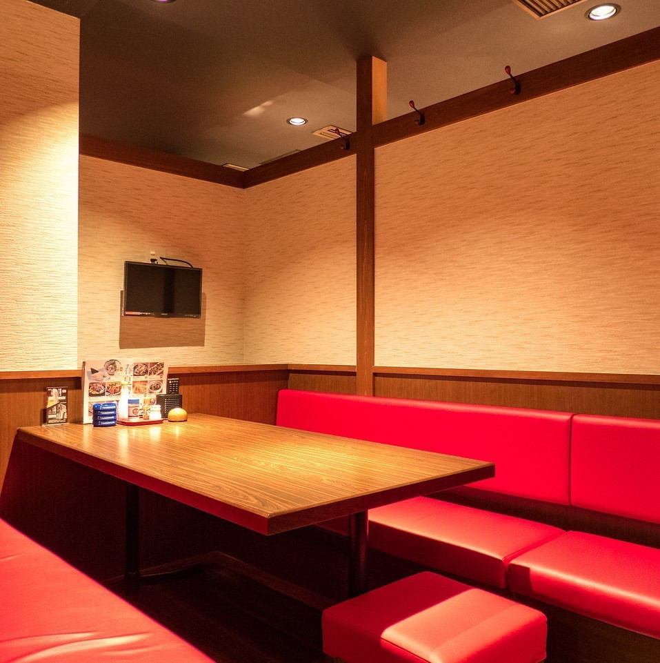 All seats are equipped with TVs ◎Private rooms are also available! Enjoy without worrying about your surroundings♪