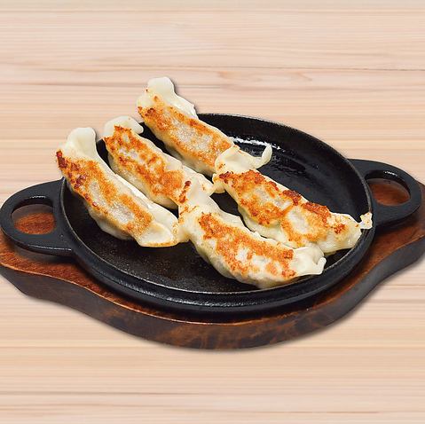 『つぼ八特製』焼餃子/鶏軟骨唐揚げ