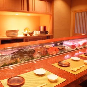 Counter seats are also recommended for dates.The best part of being at the counter is being able to order the fresh fish lined up in the topping case according to your preference or the chef's recommendation.