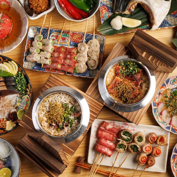 炊き立ての香りが食欲直撃！名物釜飯で幸せな時間を満喫ください！