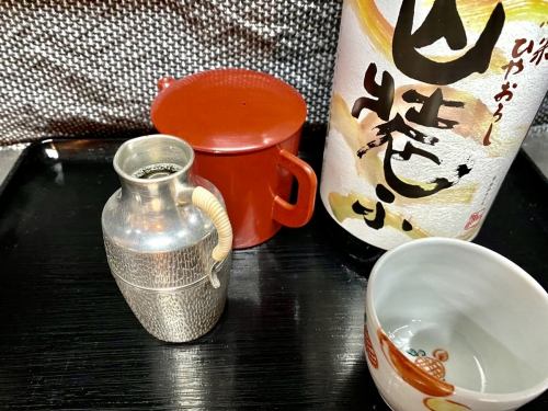 Dashi shop specialty! Dashi-wari Kanzake! You can drink Niboshi Kanzake.
