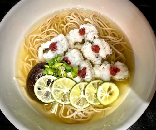 The pronoun of summer! Chilled soba with pike conger and sudachi (summer only)