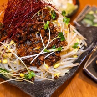 バカ盛り肉みそもやし