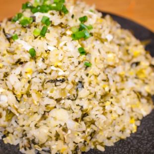 高菜ニンニクチャーハン