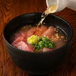 鮪の漬け茶漬け