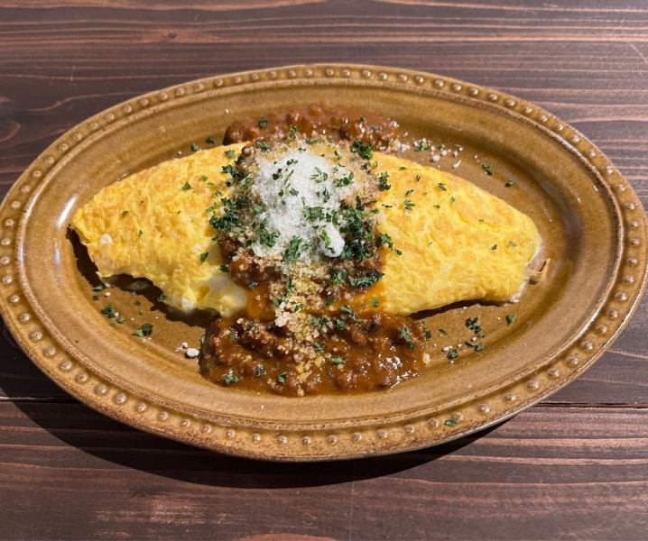 トリュフ香るチーズオムレツ～ミートソース～