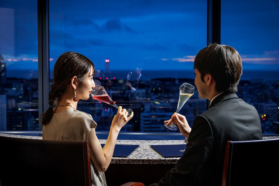 [Excellent location] Overlooking the Shinano River and the city of Niigata.The outstanding location is perfect for meals, entertainment, and anniversaries with loved ones.
