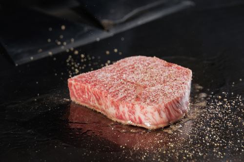 The head chef will prepare carefully selected Wagyu beef and seafood right in front of you.